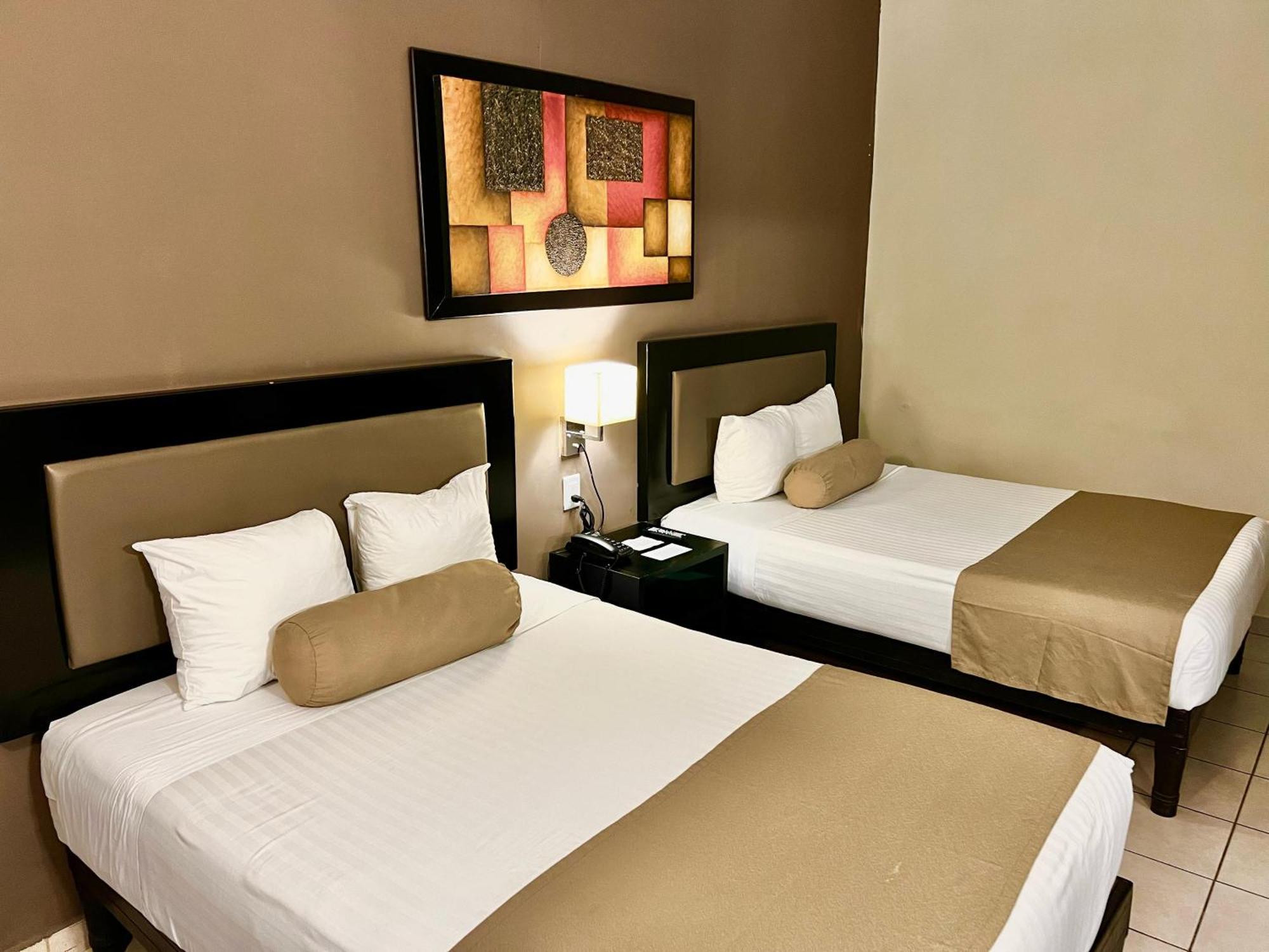 Hotel La Siesta Malecon Mazatlan Bilik gambar